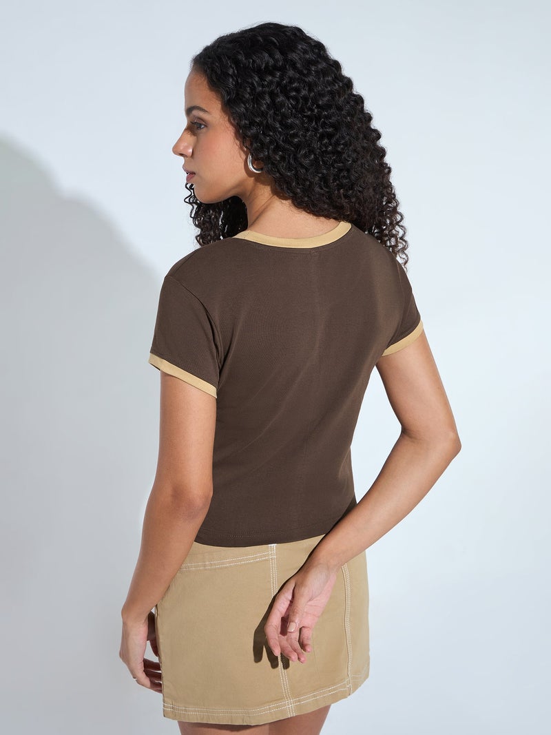 OUTZIDR Brown Crew Neck Graphic Tshirt - Image 4
